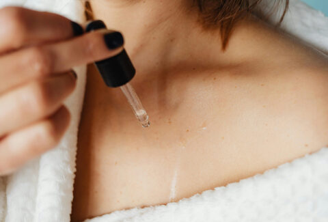 Aplicación práctica de los aceites esenciales, en tratamientos de estética