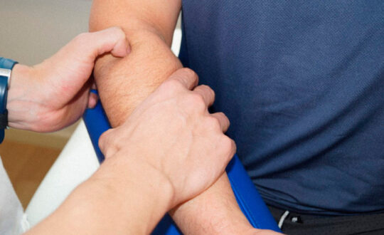 Masaje Cyriax, fricción transversa profunda