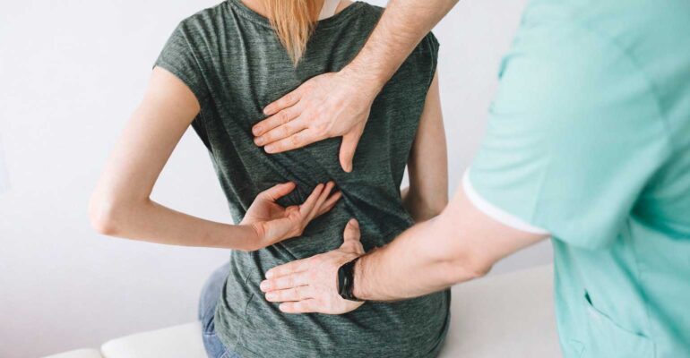 Técnicas osteopáticas para masajistas, tratamiento de tejidos blandos y bloqueos articulares, en escuela ismet