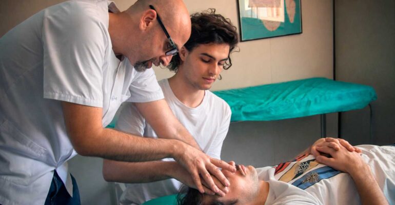 Programa formativo de osteopatía estructural, craneal y visceral, en centro de formación integrativa ISMET, Barcelona