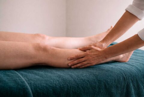 Masaje oncológico, tacto compasivo en el cuidado de la salud