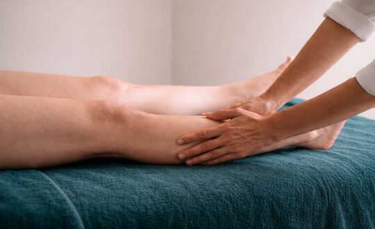 Masaje oncológico, tacto compasivo en el cuidado de la salud