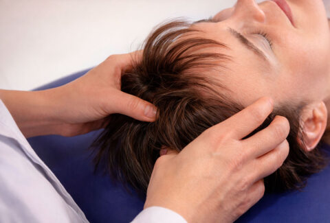 Técnicas multireflexológicas para el estrés y el sistema nervioso, en centro de formación ISMET en Barcelona