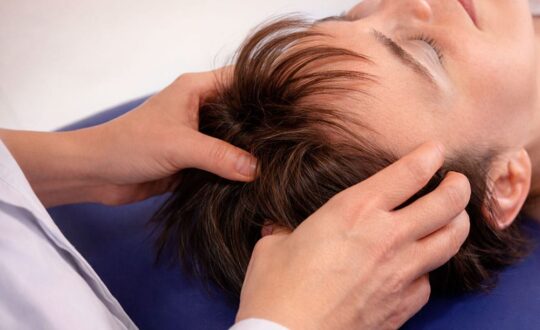 Técnicas multireflexológicas para el estrés y el sistema nervioso, en centro de formación ISMET en Barcelona