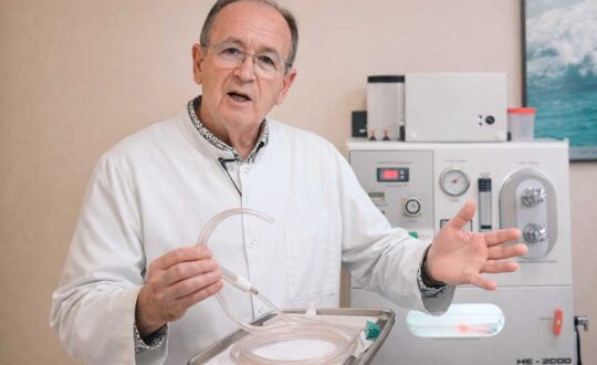 Hidroterapia de colon, práctica en consulta, módulo 4, centro de salud integrativa ismet Barcelona