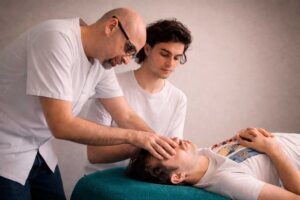Programa formativo de osteopatía estructural, craneal y visceral, en centro de formación integrativa ISMET, Barcelona