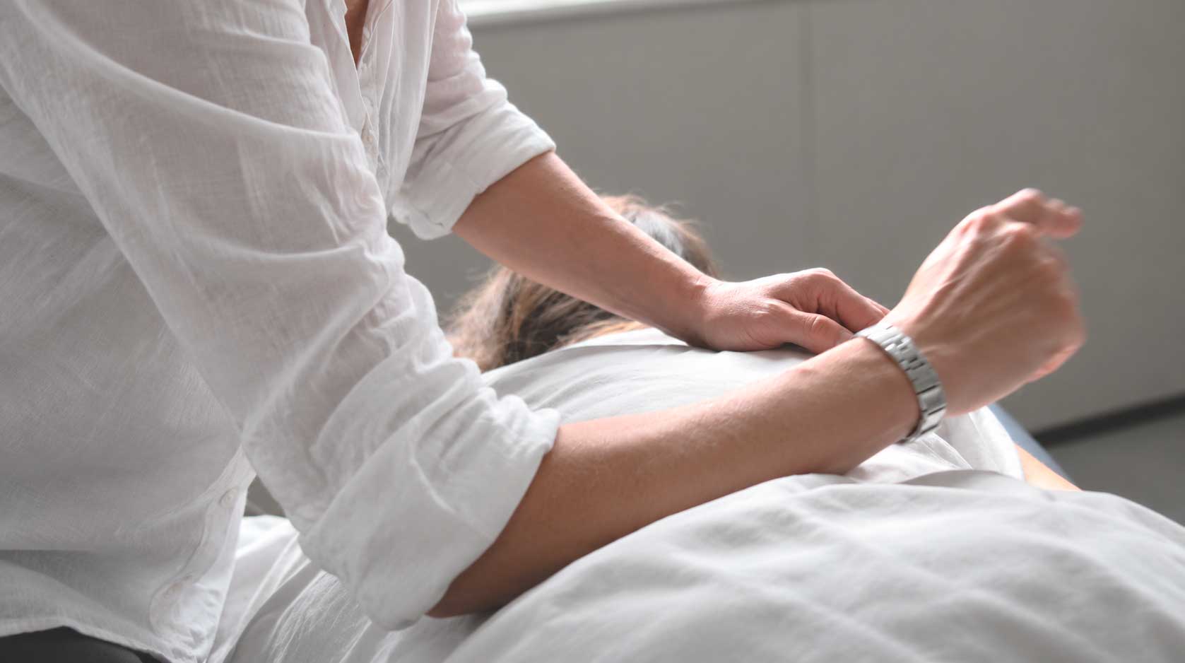 curso de masaje tuina en centro de formación en salud integrativa ISMET Barcelona